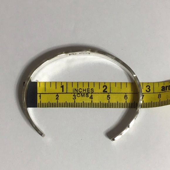 HAND STAMPED STERLING SOUTHWESTERN STYLE CUFF - Picture 7 of 7